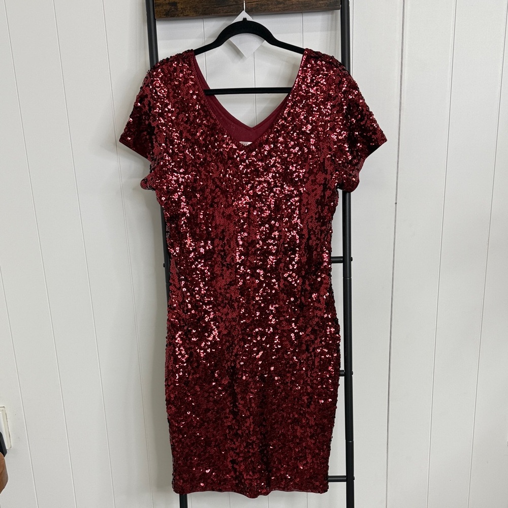 Plus Size Burgundy Sequin Short Sleeve Dress Size XXL Sparkle Formal EUC
